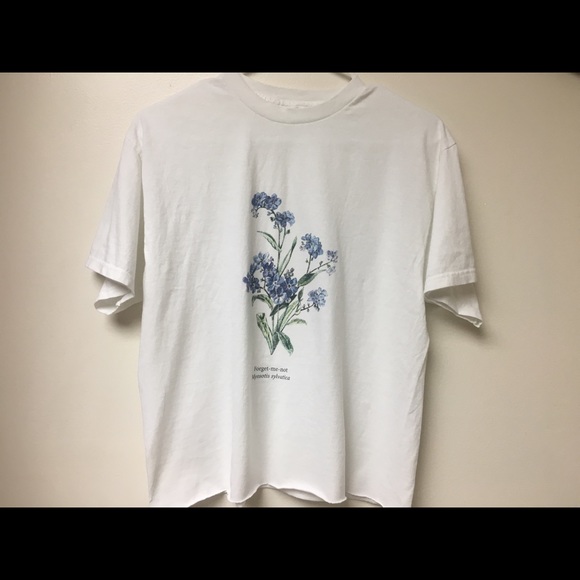 Brandy Melville forget me not Aleena T-shirt - Picture 5 of 8